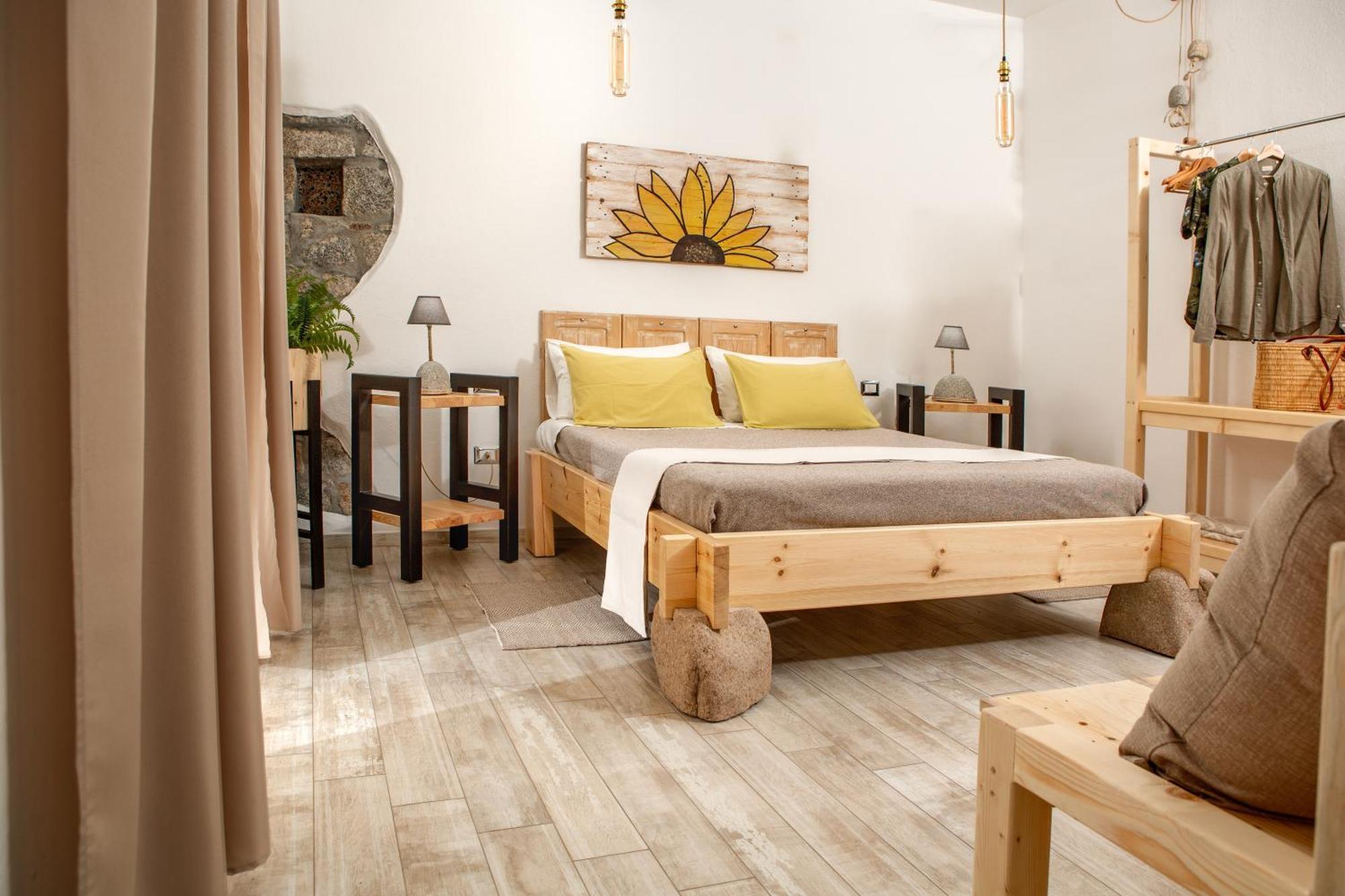 B&B Les Chambres Rooms & Suite サンタ・テレーザ・ガッルーラ エクステリア 写真