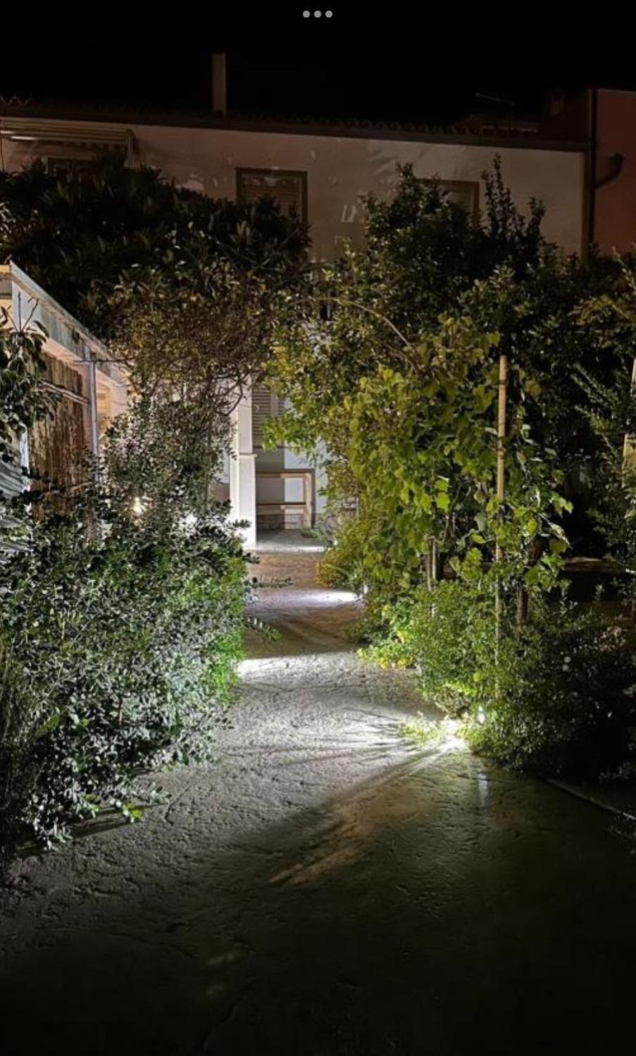 B&B Les Chambres Rooms & Suite サンタ・テレーザ・ガッルーラ エクステリア 写真